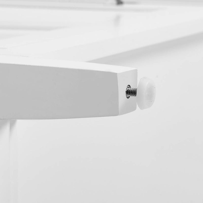 Isla de cocina con encimera de acero inoxidable y taburetes con respaldo en X - 57D x 46W x 41H pulgadas
